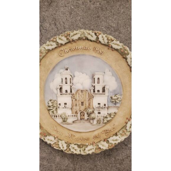 Vintage Christmas 1987 San Xavier del Bac Collector Plate Hand Painted - Picture 2 of 7
